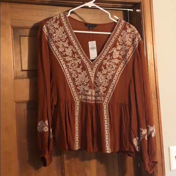 American Eagle Outfitters Tops - NWT blouse